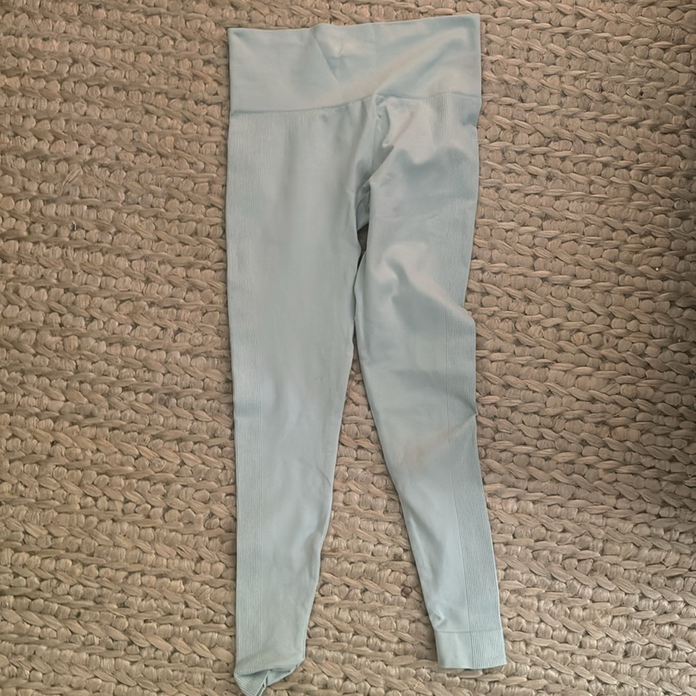 Set Active- Limited Edition Ouai X Set Size M. Bo… - image 3